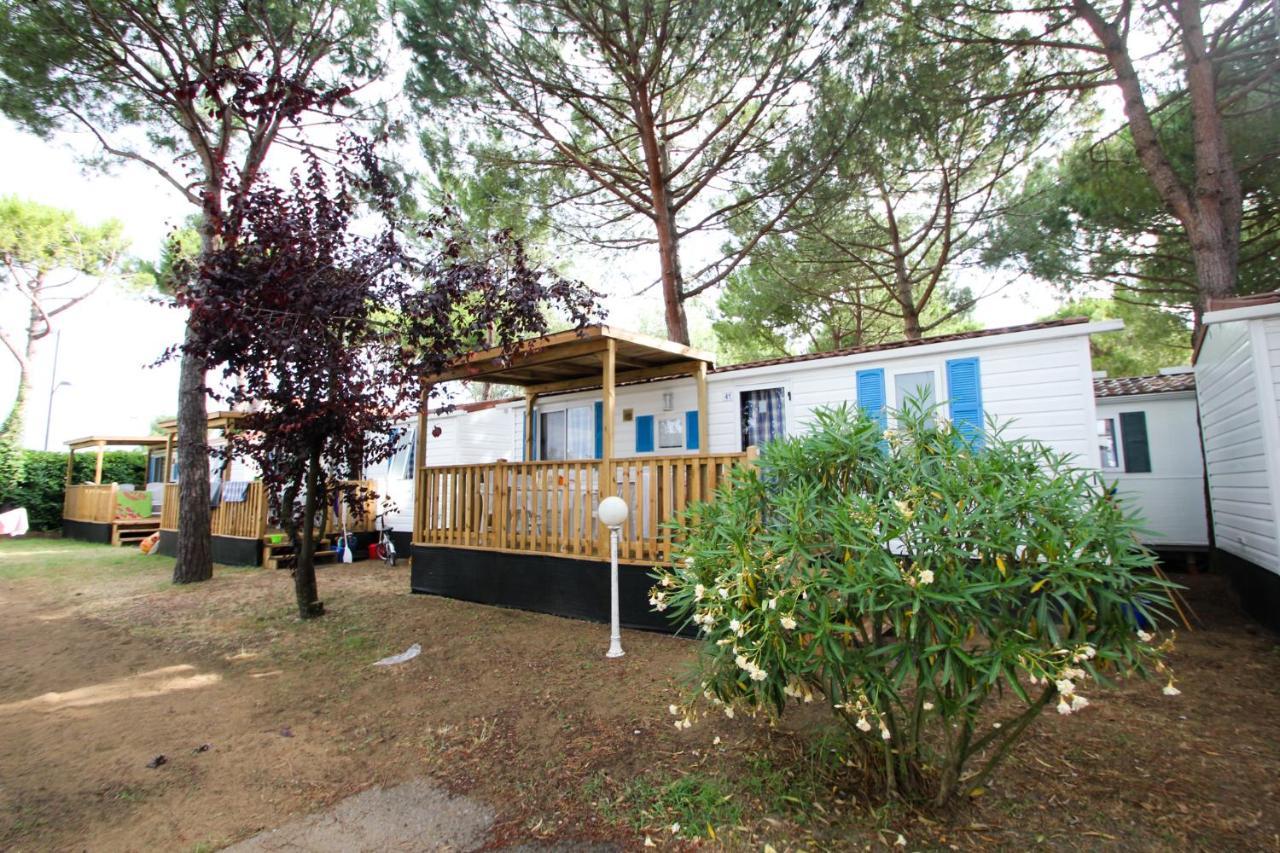 Happy Camp Mobile Homes In Camping Cisano San Vito Bardolino Exteriér fotografie